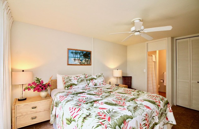 North Shore Barefoot Hideaway - come relax with us!