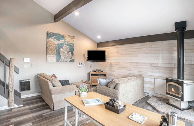 Northern MI Getaway w/Lake Views! Near Boyne Mt!