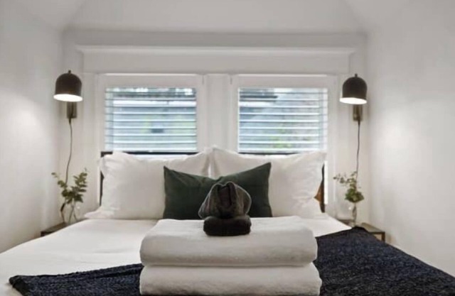 Northern Spy: Luxury 2 bed, Steps to 23rd!