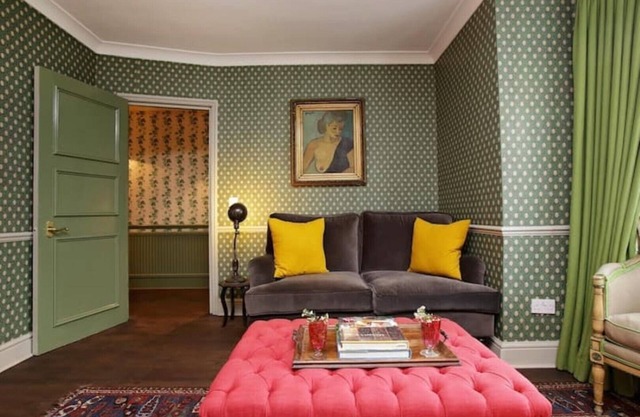 Notting Hill - Glorious 2 Bedroom Garden Apartment