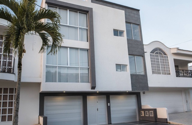 Nuevo y Hermoso Apartamento con Estacionamiento