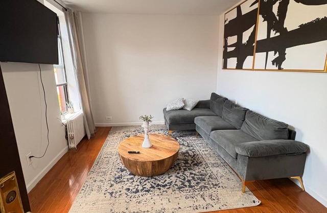 NY-11-6 Cozy 1BR 1BATH In East Village
