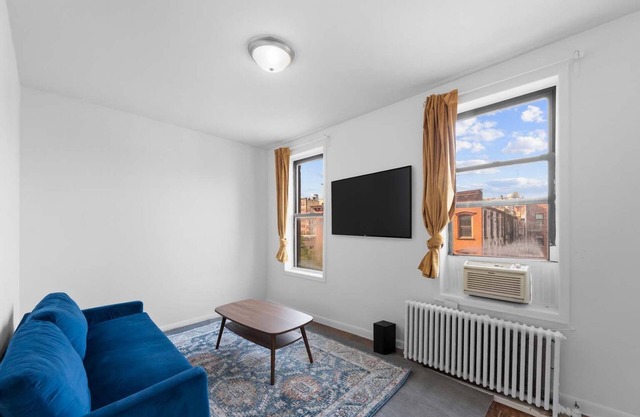 NY-11-7 Cozy 1BR 1BATH In East Village