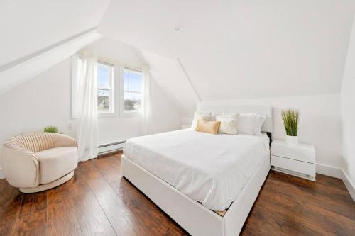 NY Luxury 1BR PRIME location Free Parking!