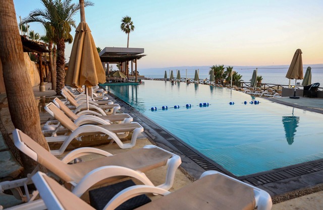 O Beach Hotel & Resort
