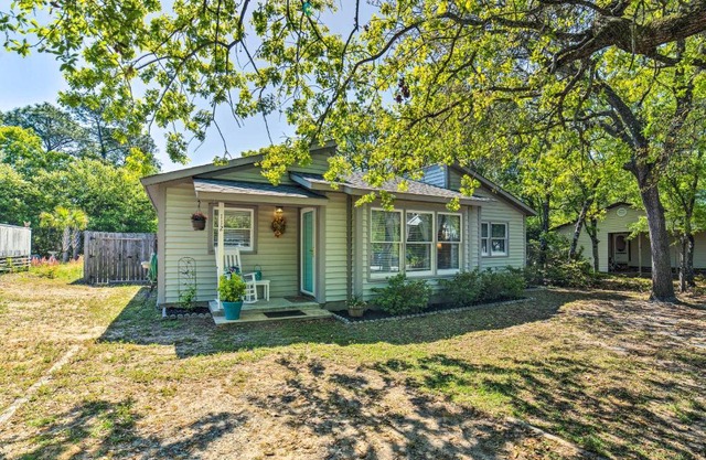 Oak Island Home with Fenced Yard, Walk to Long Beach