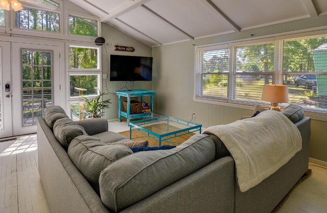 Oak Island Vacation Rental - 2 Blocks to Beach!