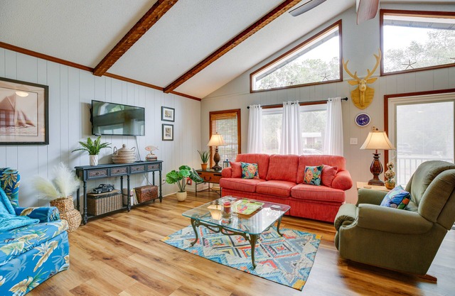 Oak Island Vacation Rental w/Decks, Walk to Beach