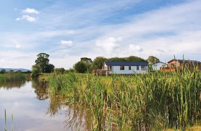 Oak Place (Partial Lake View)