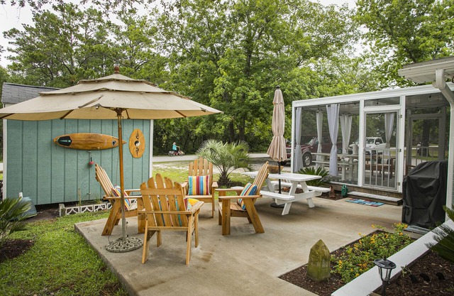 Oak Tree Bungalow - Relaxed Island Living
