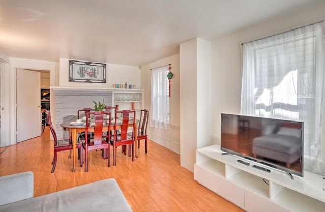 Oakland Group Retreat Historic Home Near Downtown