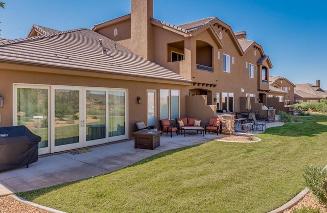 Oasis On The Green Enjoy Golf Course Views
