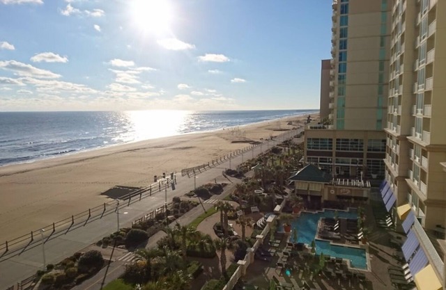 OBC - 2BR/2BA Suite - City View - Multiple Pools and Amenities!