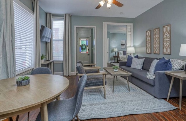 Obliging Oak: 2bd/1ba