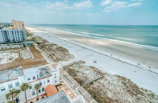Ocean Front Condo w/beach access and pool