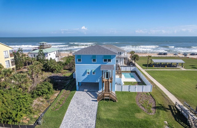 Ocean & River View Pool Home/Close to Amenities/6635T