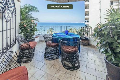 Ocean view 2Br Condo-Balcony-Beach-Pool