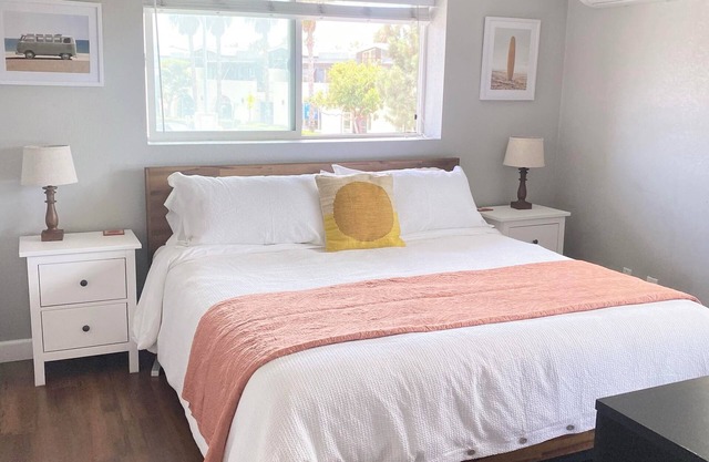 Ocean View Condo in the Heart of Bird Rock – Walk to Everything!