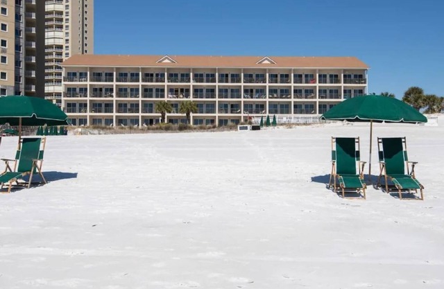 Ocean View! Gulf Front! Beach Service Included March to November! Windancer 104!