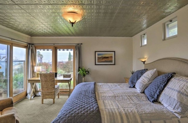 Ocean View Master Suite with Private Roof Deck