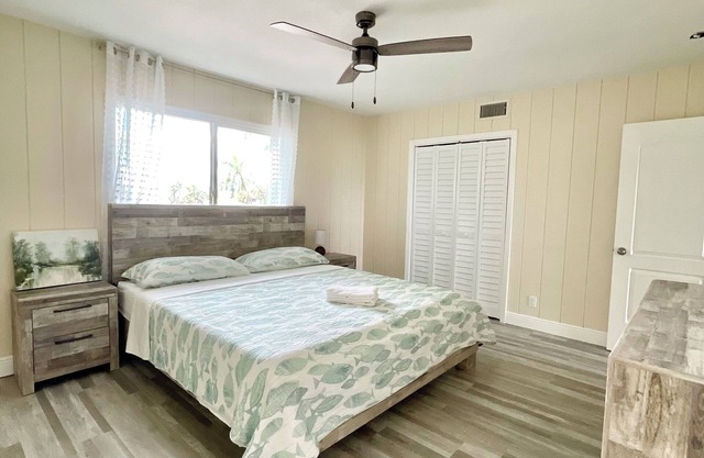Ocean View Property, Steps to the Sand! nHutchison Island 2BED/2BATHnRenovated