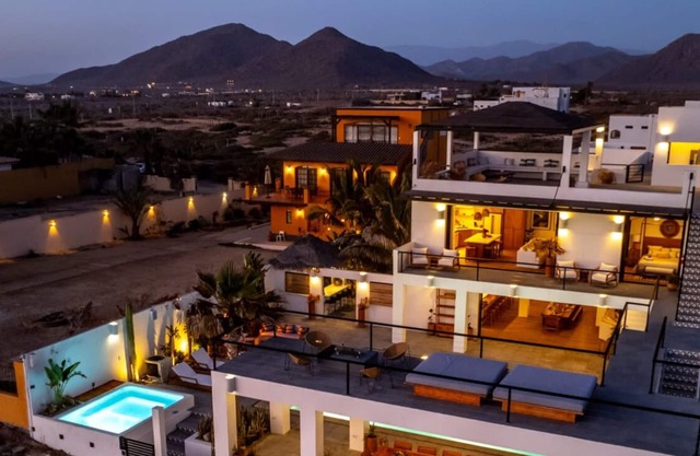 Oceanfront 10 BR Villa with Pool - Jacuzzi - Beach