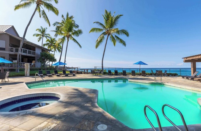 Oceanfront at the Kanaloa w/A/c!