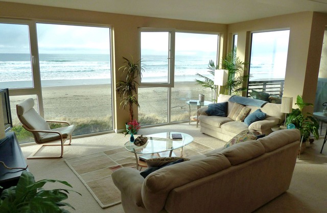 Oceanfront Beauty, Award Winner, Spectacular View with 7-mile Sandy Beach!