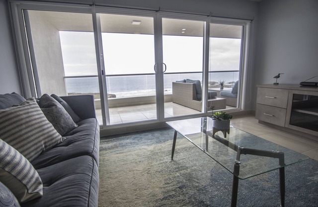 Oceanfront Brand New Unit at La Jolla ExcellencenThe Pelican