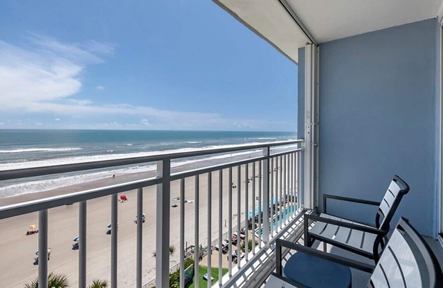 OCEANFRONT Daytona Seabreeze 2Bedroom Condo