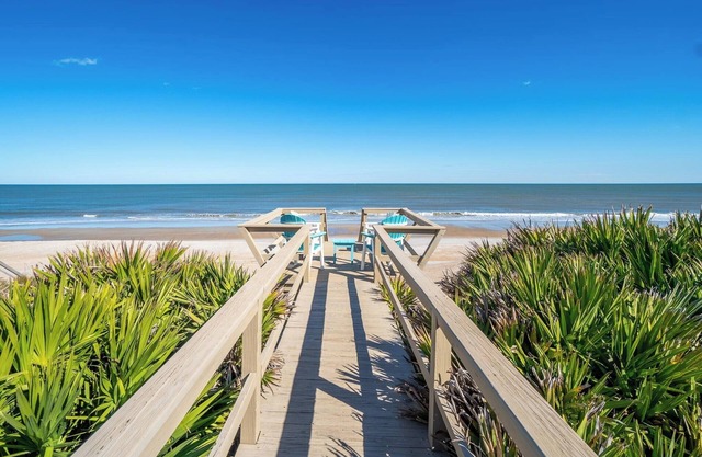 Oceanfront Home w/Two Master Suites, Large Deck