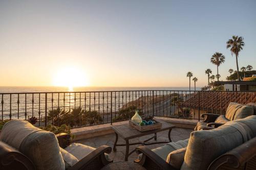 Oceanfront Luxury Home Sunset Views