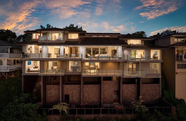 Oceanfront Luxury | Relax in Style, Walk to Kalapaki Beach & Hiking Trails