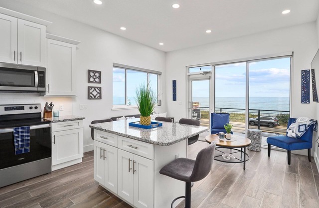 Oceanfront Luxury 2-Bedroom in Flagler Beach