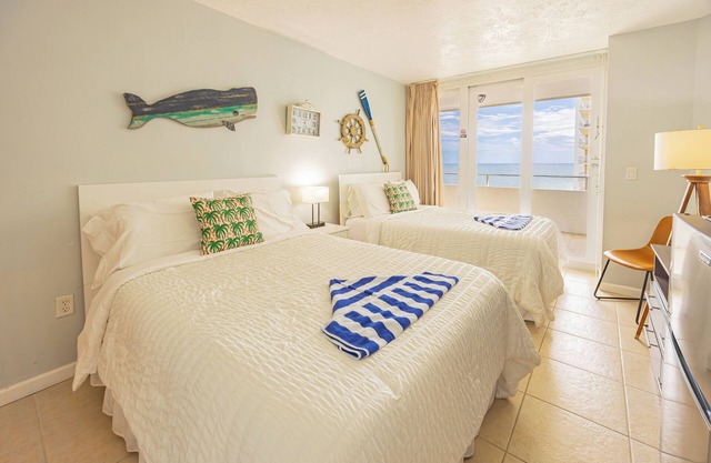 Oceanfront Resort, Private Oceanview Balcony, 8th Floor