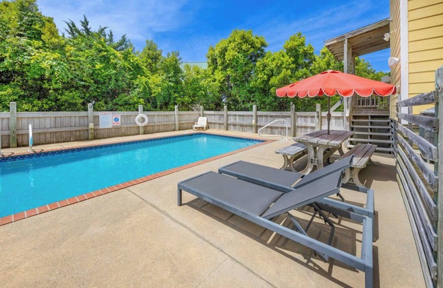 Oceanview Home w/Saltwater Pool, Hot Tub, Game Room, Basketball. It's So Right!