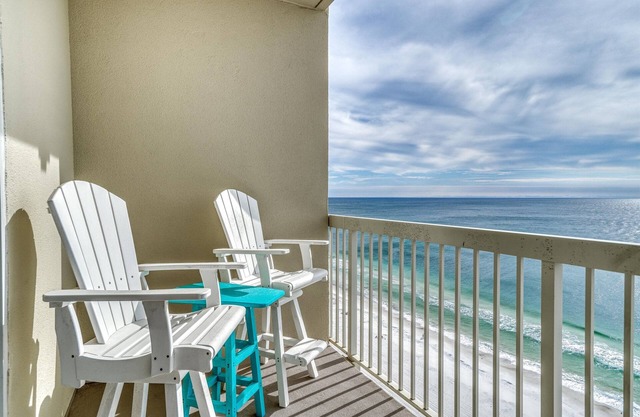 Oct/Nov Specials! Beautiful views!