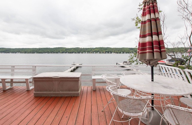Off The Hook: Beautiful Sunset Views on Conesus Lake!