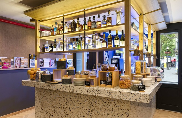 Oh La La! Hotel bar - Paris Bastille