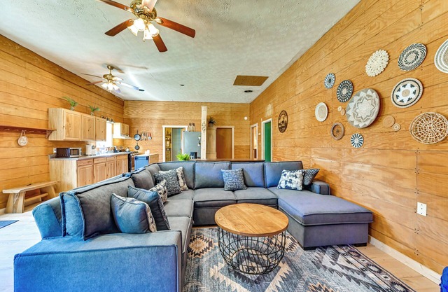Ohio Hunter’s Cabin w/Pond Access: Pets Welcome!