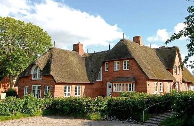 Ohl Dörp 22 Pastoratshof, Haus 7 - Ferienwohnung in Wrixum, mit 3- Zimmern auf 60m² im Reetdachhaus