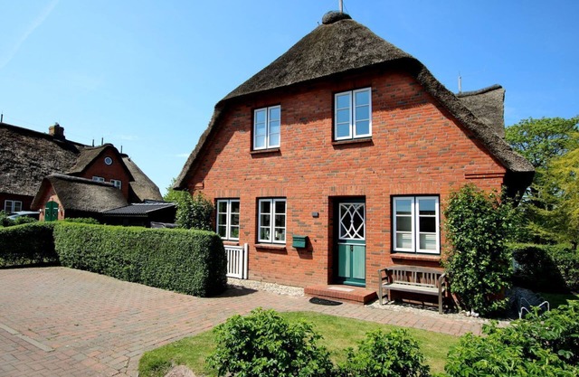 Ohl Dörp 49b, Aanthuus - Half of a house in Wrixum under thatched roof with 3 rooms and