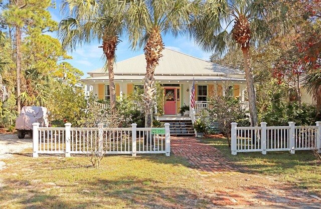 Old Florida, Quite, Historic, Completely Remodeled, Near The Beach