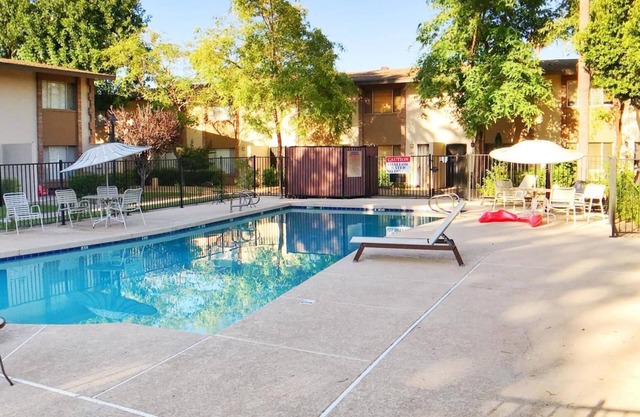 Old Town Scottsdale Condo with a Flare!