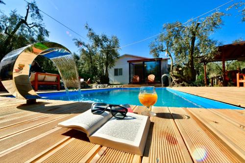 Olive & Lake Villa- Heated pool
