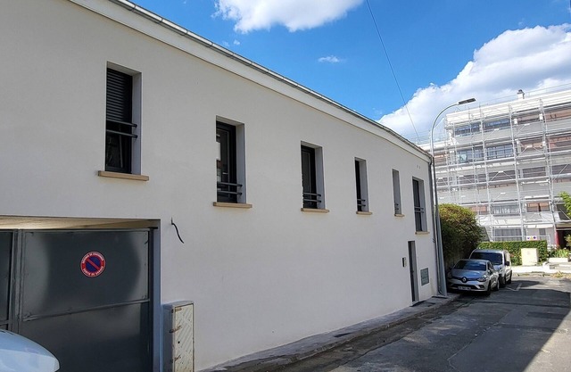 ON 360M2 PLOT 1 HOUSE 120M2 FOR 10 PERS OR/AND 1 HOUSE 110M2 FOR 7 PERS