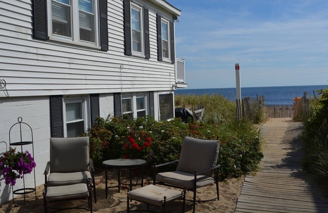 On the Beach! Step Out Front Door Onto the Dunes!