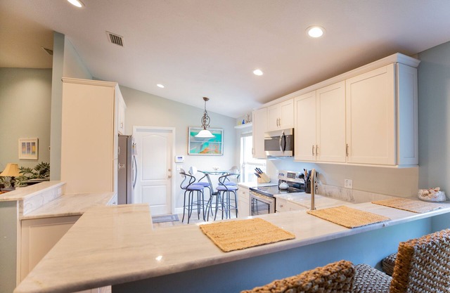 "On the Edge" of Lutz and Wesley Chapel