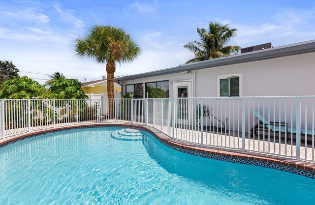 ONE CHOICE VACATION HOME WITH POOL