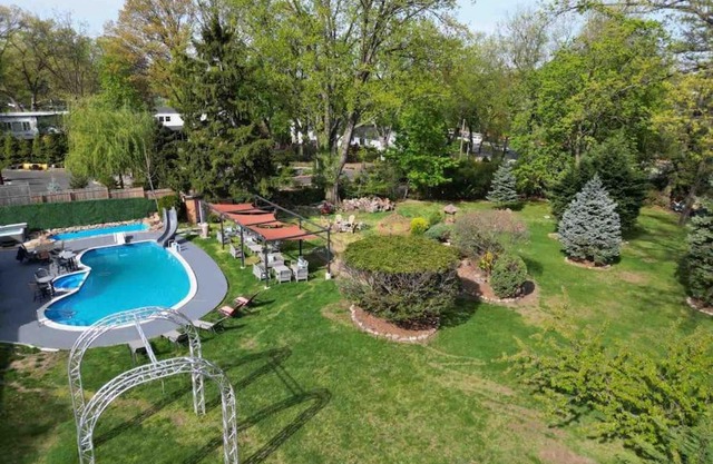 One of a kind 5-Bedroom villa with heated pool